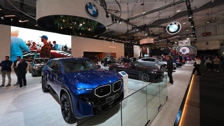 Η-bmw-δεν-θα-συμμετάσχει-στην-Έκθεση-Αυτοκινήτου-του-Παρισιού