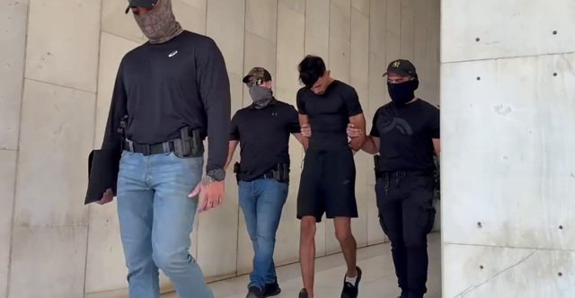 Στον εισαγγελέα οδηγείται ο Αιγύπτιος καθ’ ομολογίαν δολοφόνος του Σταύρου Γεωργίου Στον-εισαγγελέα-οδηγείται-ο-Αιγύπτιος-καθ’-ομολογίαν-δολοφόνος-του-Σταύρου-Γεωργίου