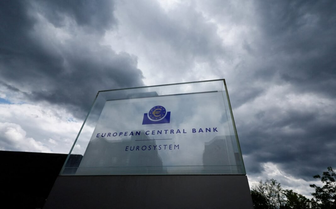 Η ΕΚΤ πάτησε «παύση», όχι φρένο: Γιατί ο Σεπτέμβριος μπορεί να φέρει νέα αύξηση επιτοκίων Η-ΕΚΤ-πάτησε-«παύση»,-όχι-φρένο:-Γιατί-ο-Σεπτέμβριος-μπορεί-να-φέρει-νέα-αύξηση-επιτοκίων