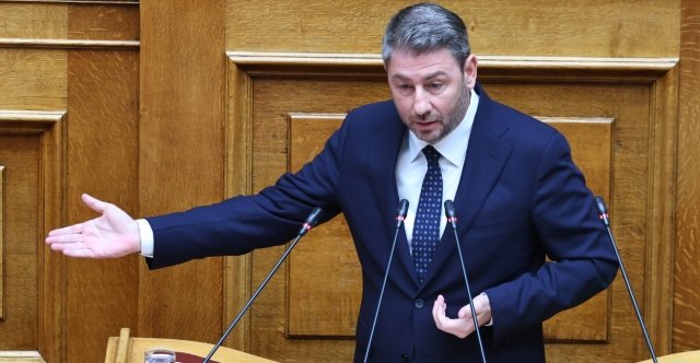 Ανδρουλάκης-κατά-Μητσοτάκη:-Εμφανιστήκατε-ως-θεματοφύλακας-της-αξιοπιστίας-και-κάνατε-χειρότερα-από-τους-προκατόχους-σας