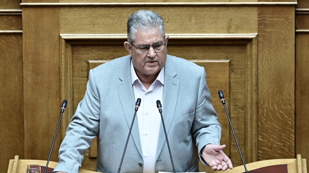 Κουτσούμπας για Τσίπρα: «Εμείς δεν είμαστε βολικοί αντίπαλοι, είναι αέρας κοπανιστός η πολιτική αλλαγή που υπόσχονται» Κουτσούμπας για Τσίπρα: «Εμείς δεν είμαστε βολικοί αντίπαλοι, είναι αέρας κοπανιστός η πολιτική αλλαγή που υπόσχονται»