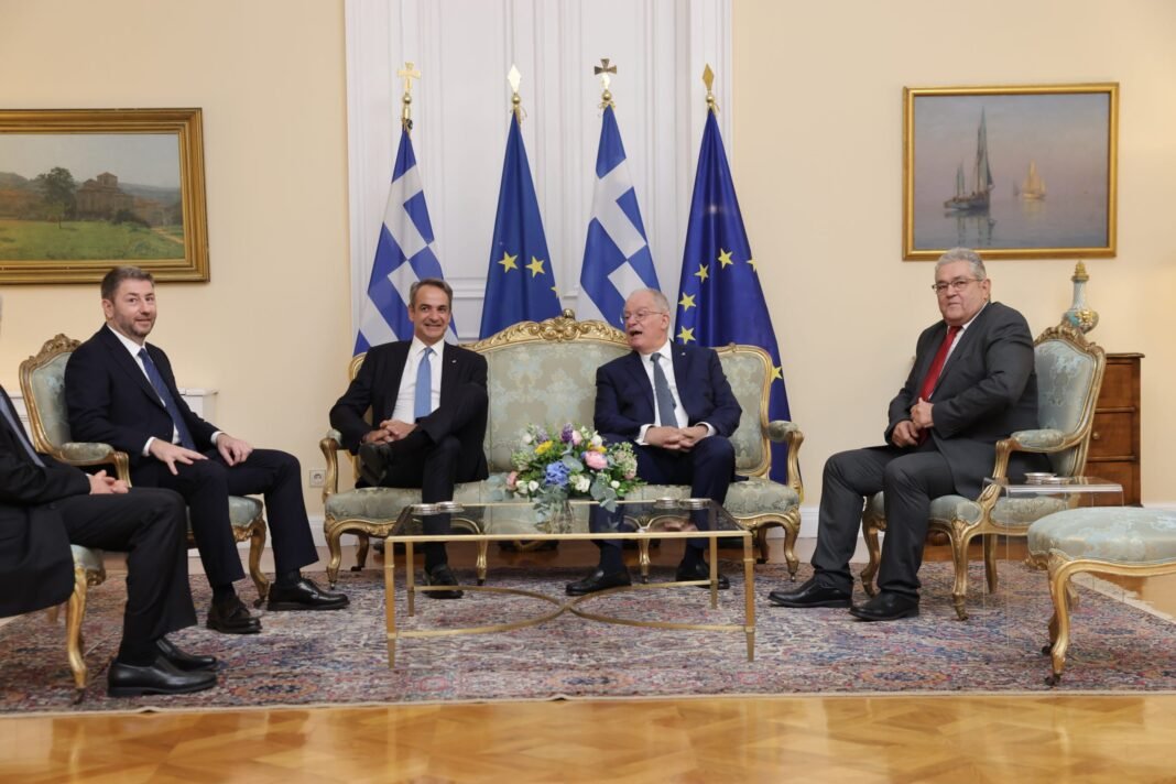 Δεξίωση στο Προεδρικό Μέγαρο για την 52η επέτειο αποκατάστασης της Δημοκρατίας: Οι προσκεκλημένοι και το μήνυμα Τασούλα Δεξίωση-στο-Προεδρικό-Μέγαρο-για-την-52η-επέτειο-αποκατάστασης-της-Δημοκρατίας:-Οι-προσκεκλημένοι-και-το-μήνυμα-Τασούλα
