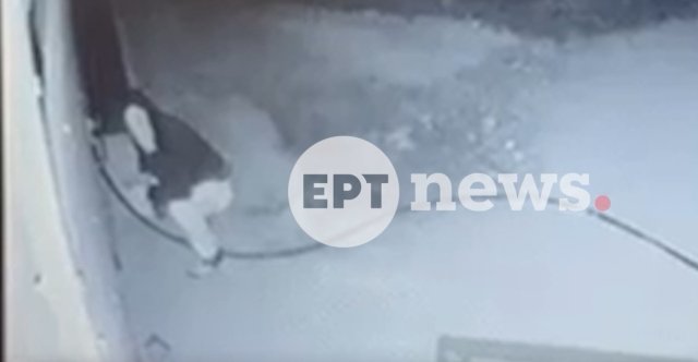 Οι κινήσεις του δράστη πριν και μετά την επίθεση κατά του 69χρονου κτηνοτρόφου στο Ρέθυμνο, δείτε βίντεο Οι-κινήσεις-του-δράστη-πριν-και-μετά-την-επίθεση-κατά-του-69χρονου-κτηνοτρόφου-στο-Ρέθυμνο,-δείτε-βίντεο