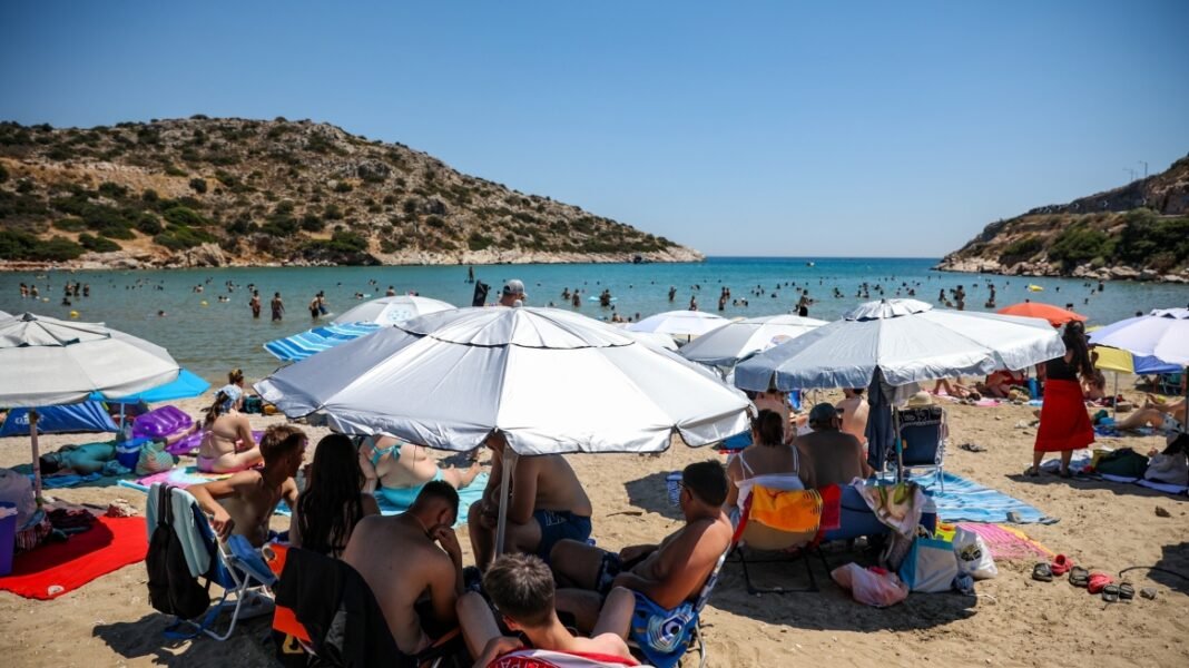 Καιρός:-Ηλιοφάνεια-και-άνοδος-της-θερμοκρασίας-σήμερα,-ως-35-βαθμούς-ο-υδράργυρος