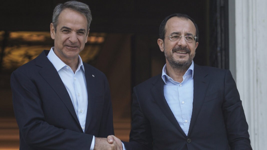 Μητσοτάκης σε Χριστοδουλίδη για το Κυπριακό: Έχουμε σημαντική κινητικότητα, η Ελλάδα στέκεται στο πλευρό της Κύπρου