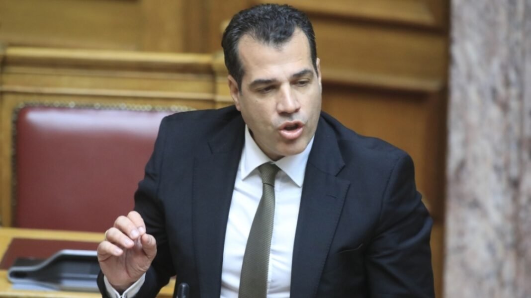 Πλεύρης: Δεν θα επιτρέψουμε μόνιμη μεταναστευτική διαδρομή από τη Λιβύη στην Κρήτη Πλεύρης: Δεν θα επιτρέψουμε μόνιμη μεταναστευτική διαδρομή από τη Λιβύη στην Κρήτη