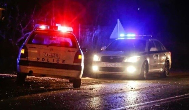 Πώς έγινε η καταδίωξη – θρίλερ στο Αντίρριο, δραπέτευσε πεζός αφού έσπασε διόδια και εμβόλισε περιπολικό Πώς-έγινε-η-καταδίωξη-–-θρίλερ-στο-Αντίρριο,-δραπέτευσε-πεζός-αφού-έσπασε-διόδια-και-εμβόλισε-περιπολικό