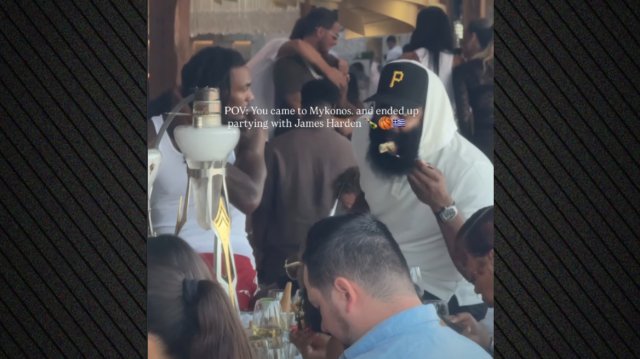 Στη Μύκονο διασκεδάζει ο Τζέιμς Χάρντεν: «Πόλεμος» με σαμπάνιες στο Principote κι εκείνος δεν άφηνε το πιρούνι, δείτε βίντεο Στη-Μύκονο-διασκεδάζει-ο-Τζέιμς-Χάρντεν:-«Πόλεμος»-με-σαμπάνιες-στο-principote-κι-εκείνος-δεν-άφηνε-το-πιρούνι,-δείτε-βίντεο