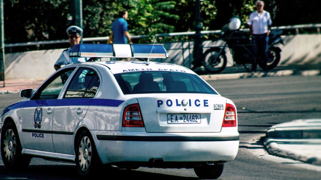 Εντοπίστηκε ύποπτη βαλίτσα στο κέντρο της Αθήνας, διακοπή της κυκλοφορίας σε τρεις δρόμους στο Μοναστηράκι Εντοπίστηκε-ύποπτη-βαλίτσα-στο-κέντρο-της-Αθήνας,-διακοπή-της-κυκλοφορίας-σε-τρεις-δρόμους-στο-Μοναστηράκι