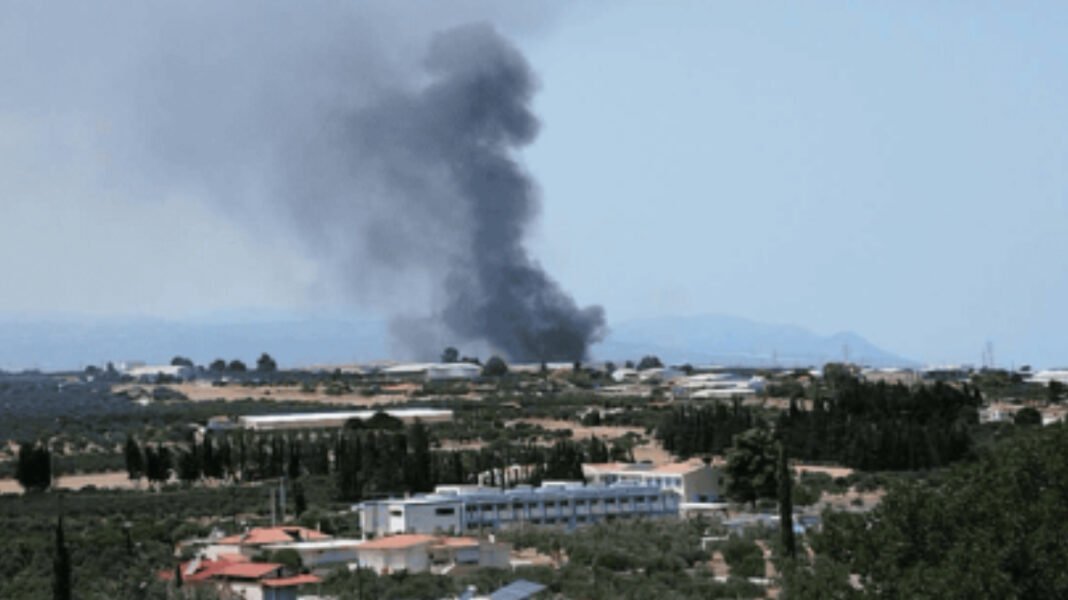 Έκρηξη και πυρκαγιά σε εργοστάσιο στην Κόρινθo Έκρηξη-και-πυρκαγιά-σε-εργοστάσιο-στην-Κόρινθo