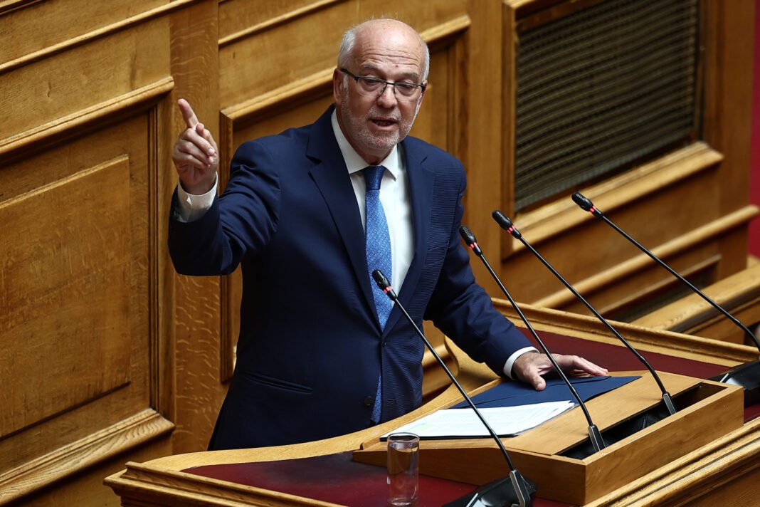 Φλωρίδης: Έχουμε επιχείρηση απαξίωσης της διαδικασίας αναθεώρησης από μια αντιπολίτευση που «αυτοδιαλύεται» Φλωρίδης:-Έχουμε-επιχείρηση-απαξίωσης-της-διαδικασίας-αναθεώρησης-από-μια-αντιπολίτευση-που-«αυτοδιαλύεται»