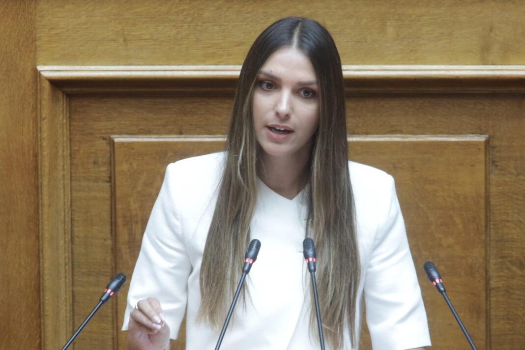 Μυρτώ Κοροβέση: Παραιτήθηκε από τους Δημοκράτες του Στέφανου Κασσελάκη – «Συγκεχυμένη η πολιτική κατεύθυνση του κόμματος» Μυρτώ-Κοροβέση:-Παραιτήθηκε-από-τους-Δημοκράτες-του-Στέφανου-Κασσελάκη-–-«Συγκεχυμένη-η-πολιτική-κατεύθυνση-του-κόμματος»