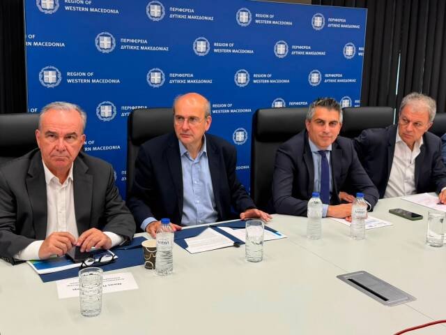 Χατζηδάκης: Η κυβέρνηση μιλά με έργα για τη Δυτική Μακεδονία, επενδύσεις €5,4 δισ. με 11.000 νέες θέσεις εργασίας Χατζηδάκης:-Η-κυβέρνηση-μιλά-με-έργα-για-τη-Δυτική-Μακεδονία,-επενδύσεις-e5,4-δισ-με-11.000-νέες-θέσεις-εργασίας