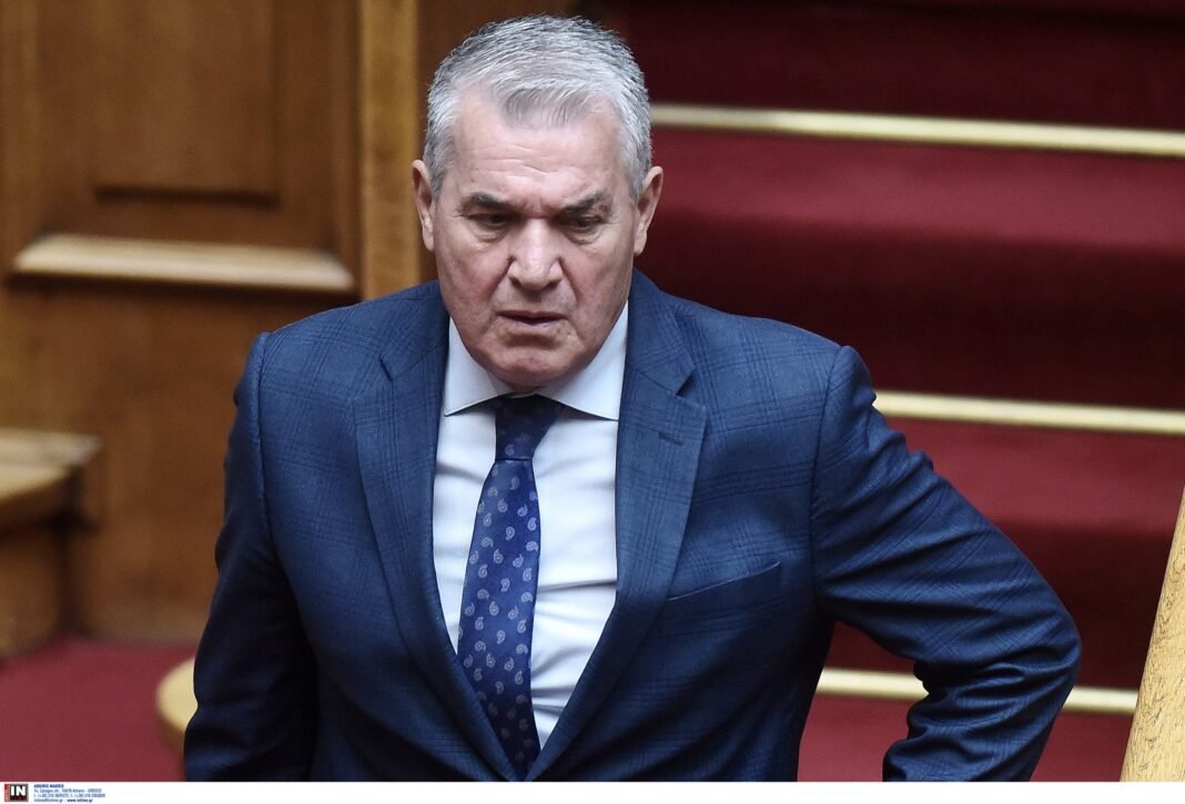 Βουλή:-Στην-Επιτροπή-Δεοντολογίας-με-απόφαση-Κακλαμάνη-ο-Δημήτρης-Κυριαζίδης