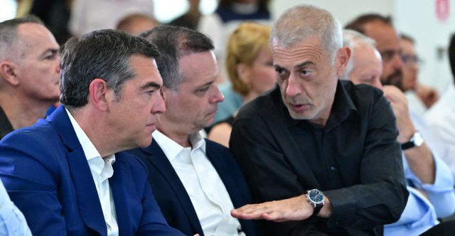 Γέφυρα Τσίπρα σε αυτοδιοικητικά στελέχη εκτός ΕΛΑΣ: Για προοδευτικές συνεργασίες μίλησε ο Δούκας, στήριξη από Κουρέτα, ποιοι απουσίασαν Γέφυρα-Τσίπρα-σε-αυτοδιοικητικά-στελέχη-εκτός-ΕΛΑΣ:-Για-προοδευτικές-συνεργασίες-μίλησε-ο-Δούκας,-στήριξη-από-Κουρέτα,-ποιοι-απουσίασαν