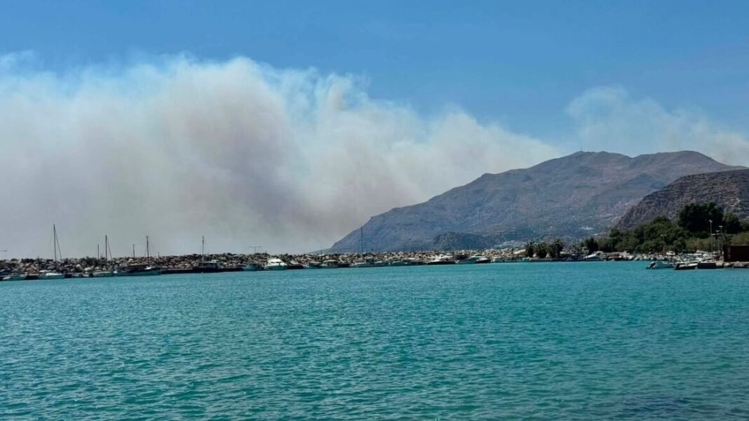 Ρέθυμνο: Σε εξέλιξη η εκκένωση της Αγίας Γαλήνης – Περίπου 2.000 τουρίστες βρίσκονται στην περιοχή Ρέθυμνο:-Σε-εξέλιξη-η-εκκένωση-της-Αγίας-Γαλήνης-–-Περίπου-2.000-τουρίστες-βρίσκονται-στην-περιοχή