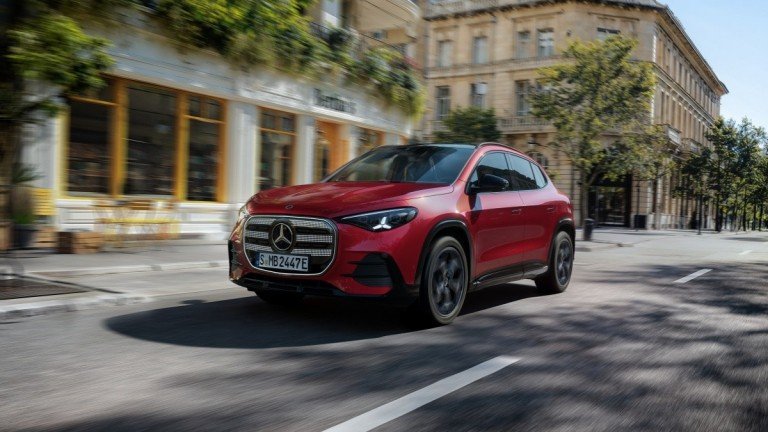 Η-νέα-mercedes-benz-gla-παρουσιάστηκε-για-πρώτη-φορά-στην-Πολωνία