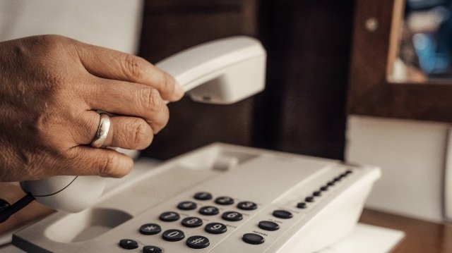 Εξιχνιάστηκε τηλεφωνική απάτη σε βάρος ηλικιωμένης που έγινε τον Μάιο στην Πιερία Εξιχνιάστηκε-τηλεφωνική-απάτη-σε-βάρος-ηλικιωμένης-που-έγινε-τον-Μάιο-στην-Πιερία