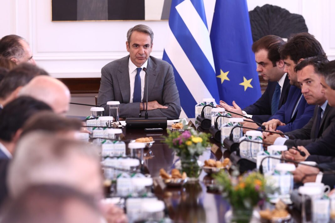 Μητσοτάκης στο Υπουργικό Συμβούλιο για νεκρούς πυροσβέστες: Η Πολιτεία τους τιμά και θωρακίζεται απέναντι στην κλιματική κρίση Μητσοτάκης-στο-Υπουργικό-Συμβούλιο-για-νεκρούς-πυροσβέστες:-Η-Πολιτεία-τους-τιμά-και-θωρακίζεται-απέναντι-στην-κλιματική-κρίση