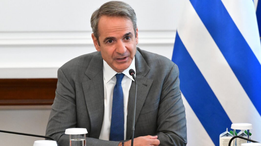 Μητσοτάκης στο υπουργικό: Έχουμε μπροστά μας δύσκολες ημέρες με τις φωτιές, στεκόμαστε στο πλευρό των οικογενειών των πυροσβεστών Μητσοτάκης στο υπουργικό: Έχουμε μπροστά μας δύσκολες ημέρες με τις φωτιές, στεκόμαστε στο πλευρό των οικογενειών των πυροσβεστών