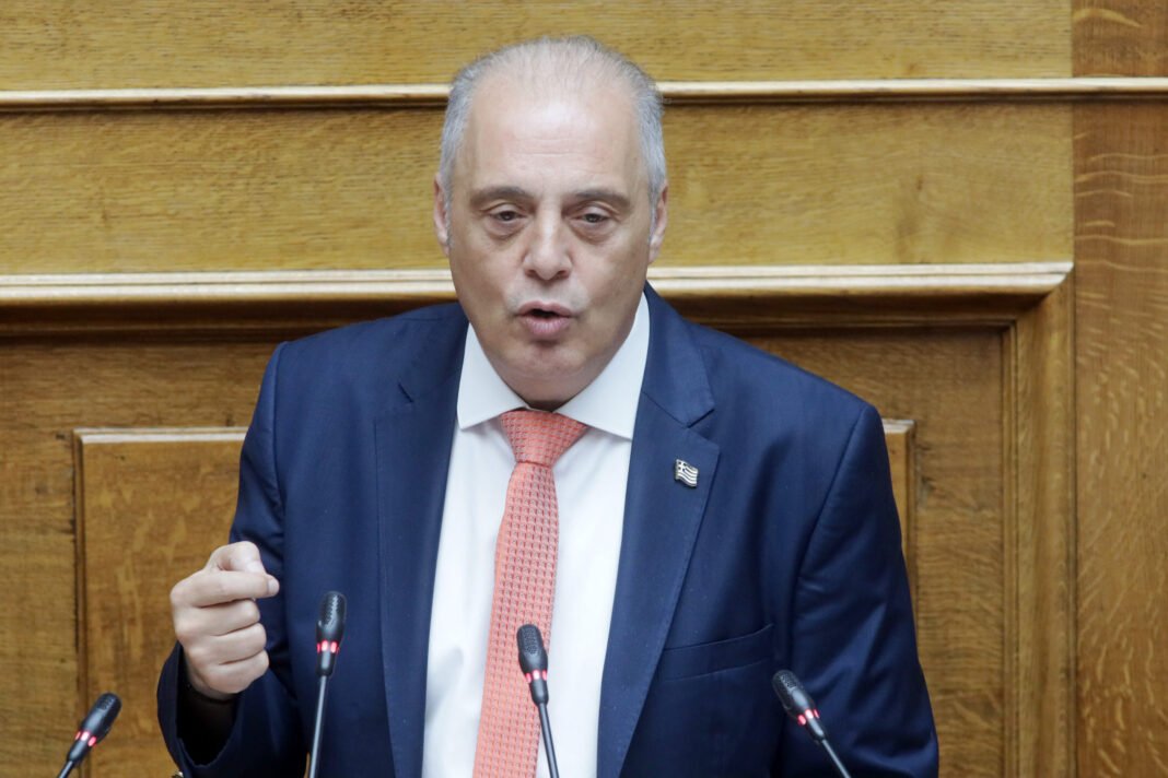 Βουλή – Κυριάκος Βελόπουλος: «Είστε η κυβέρνηση του ξεπουλήματος» – ΒΙΝΤΕΟ Βουλή-–-Κυριάκος-Βελόπουλος:-«Είστε-η-κυβέρνηση-του-ξεπουλήματος»-–-ΒΙΝΤΕΟ