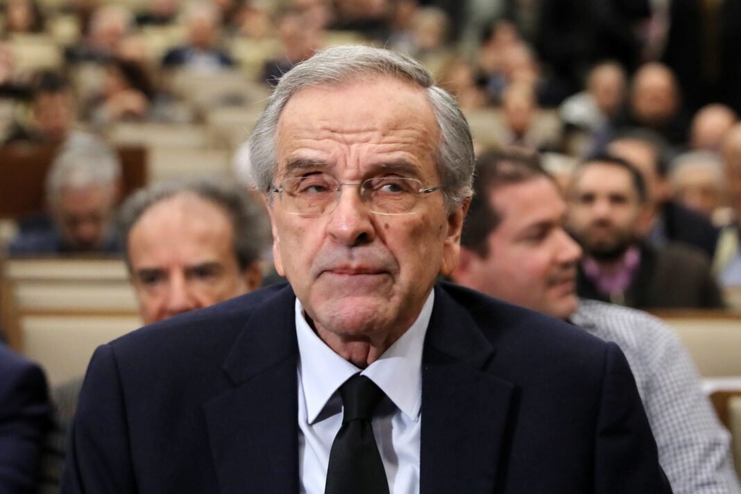 Σαμαράς: «Η μεταλλαγμένη ΝΔ του Μητσοτάκη υπονομεύει συνειδητά την παραδοσιακή ελληνική οικογένεια» Σαμαράς:-«Η-μεταλλαγμένη-ΝΔ-του-Μητσοτάκη-υπονομεύει-συνειδητά-την-παραδοσιακή-ελληνική-οικογένεια»