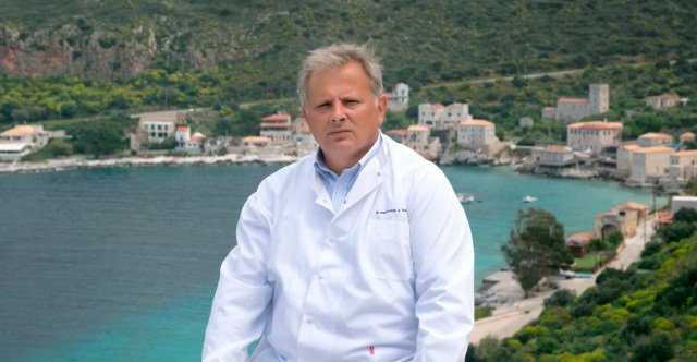 Ο διευθυντής του Κέντρου Υγείας Αρεόπολης οδήγησε ασθενοφόρο ο ίδιος, για να βοηθήσει τραυματία – «Γιατρός πρότυπο», τα εύσημα Γεωργιάδη Ο-διευθυντής-του-Κέντρου-Υγείας-Αρεόπολης-οδήγησε-ασθενοφόρο-ο-ίδιος,-για-να-βοηθήσει-τραυματία-–-«Γιατρός-πρότυπο»,-τα-εύσημα-Γεωργιάδη