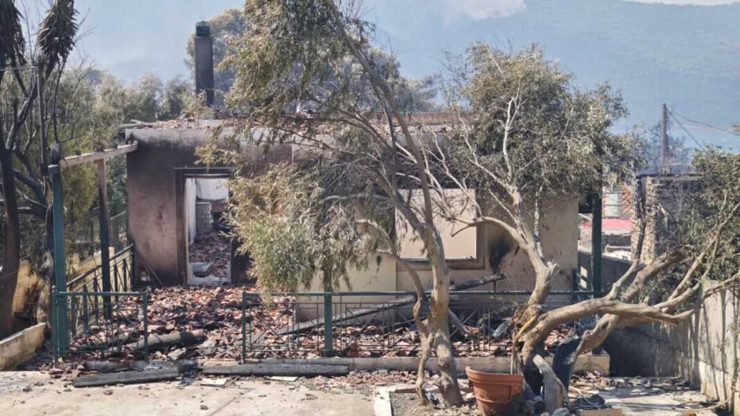 «Έχουν-καεί-πάνω-από-100-σπίτια-στο-Πόρτο-Γερμενό»,-είπε-ο-αντιδήμαρχος-Μάνδρας