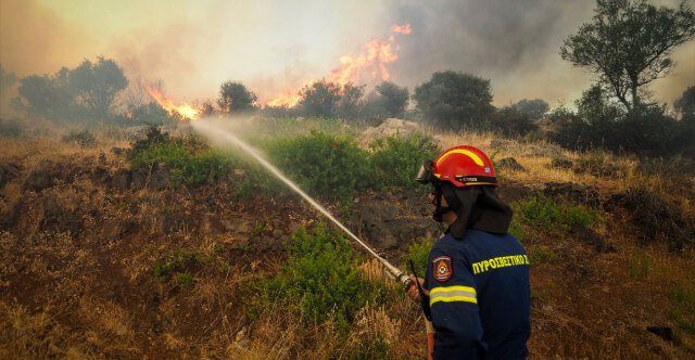 Από αγροτικές εργασίες με καταστροφέα η φωτιά στο Φίχτι, 11 συλλήψεις σε Αργολίδα, Ηλεία, Σέρρες, Αττική και Λέσβο Από-αγροτικές-εργασίες-με-καταστροφέα-η-φωτιά-στο-Φίχτι,-11-συλλήψεις-σε-Αργολίδα,-Ηλεία,-Σέρρες,-Αττική-και-Λέσβο