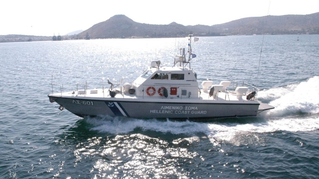 Χαλκιδική: Βυθίστηκε σκάφος στον Άγιο Νικόλαο, οι επιβάτες βγήκαν στην ακτή κολυμπώντας Χαλκιδική:-Βυθίστηκε-σκάφος-στον-Άγιο-Νικόλαο,-οι-επιβάτες-βγήκαν-στην-ακτή-κολυμπώντας
