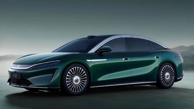 BYD Great Han: Πολυτελής λιμουζίνα με αυτονομία έως 1.008 χλμ. byd-great-han:-Πολυτελής-λιμουζίνα-με-αυτονομία-έως-1008-χλμ.