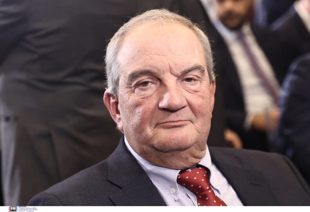 Κώστας Καραμανλής: Με συγκίνηση και αισθήματα σεβασμού, αγάπης και ειλικρινούς ευγνωμοσύνης αποχαιρετώ τον Ιωάννη Βαρβιτσιώτη Κώστας-Καραμανλής:-Με-συγκίνηση-και-αισθήματα-σεβασμού,-αγάπης-και-ειλικρινούς-ευγνωμοσύνης-αποχαιρετώ-τον-Ιωάννη-Βαρβιτσιώτη