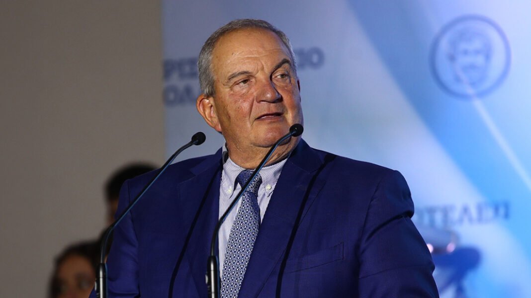 Καραμανλής για Βαρβιτσιώτη: Θα τον έχω πάντα στο μυαλό και στην καρδιά μου και θα τον τιμώ για την εμπιστοσύνη του