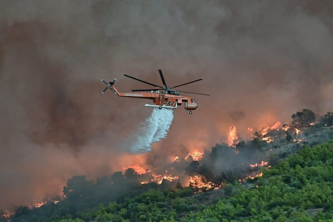 Φωτιά:-oδηγίες-από-το-υπ.-Υγείας-για-προστασία-από-τον-καπνό-–-Ποιοι-κινδυνεύουν-περισσότερο