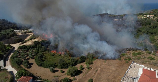 Χωρίς ενεργό μέτωπο η φωτιά στον Κατελειό στην Κεφαλονιά Χωρίς-ενεργό-μέτωπο-η-φωτιά-στον-Κατελειό-στην-Κεφαλονιά