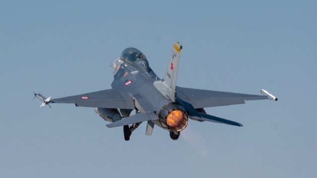 Μπαράζ 18 παραβιάσεων από τουρκικά αεροσκάφη στο Αιγαίο, αναχαιτίστηκαν από τα ελληνικά F16 Μπαράζ-18-παραβιάσεων-από-τουρκικά-αεροσκάφη-στο-Αιγαίο,-αναχαιτίστηκαν-από-τα-ελληνικά-f16