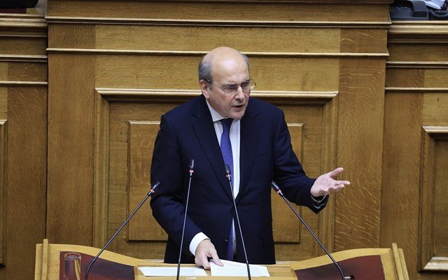 Νόμος-Χατζηδάκη:-Λύτρωση-για-χιλιάδες-ιδιοκτήτες-η-άρση-κατασχέσεων-ακινήτων-με-μερική-εξόφληση-του-χρέους