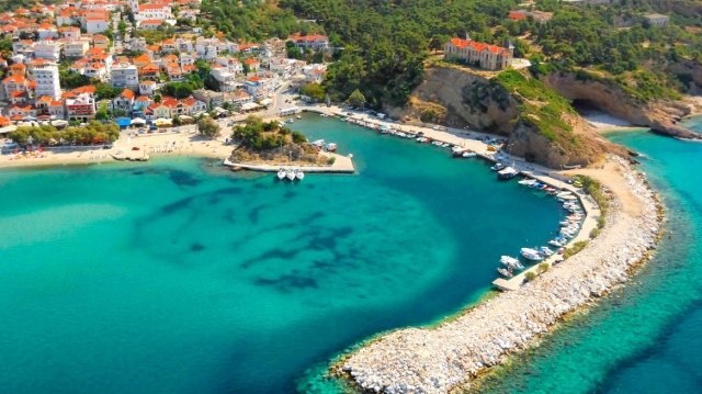 Αυξημένη η τουριστική κίνηση προς τη Θάσο: Πάνω από 518.000 επιβάτες και χιλιάδες οχήματα τον Ιούλιο Αυξημένη-η-τουριστική-κίνηση-προς-τη-Θάσο:-Πάνω-από-518.000-επιβάτες-και-χιλιάδες-οχήματα-τον-Ιούλιο