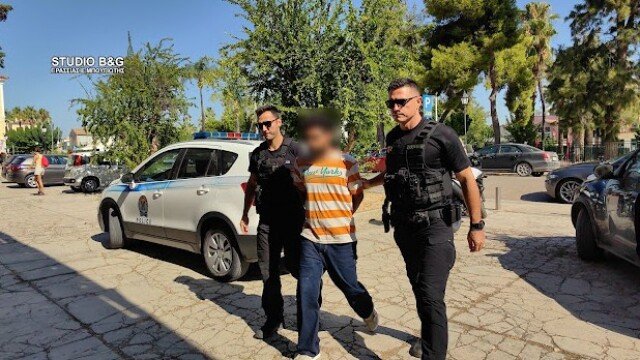 Προθεσμία-για-να-απολογηθούν-έλαβαν-οι-δύο-Ινδοί-που-κατηγορούνται-για-τη-δολοφονία-του-ψυχολόγου-στο-Ναύπλιο