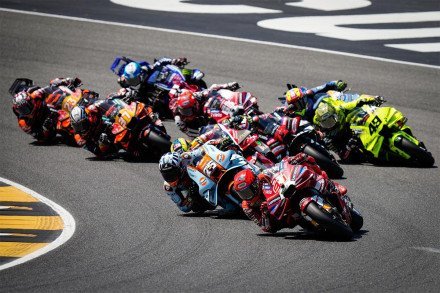 MotoGP και Formula 1 μαζί; Η Liberty επιμένει και σχεδιάζει να το实现σει σύντομα motogp-και-formula-1-μαζί;-Η-liberty-επιμένει-και-σχεδιάζει-να-το实现σει-σύντομα