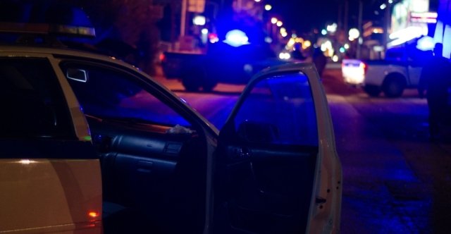 Πάτρα: 17χρονος με άλλους τρεις επιτέθηκαν σε 18χρονο και τον τραυμάτισαν με κατσαβίδι Πάτρα:-17χρονος-με-άλλους-τρεις-επιτέθηκαν-σε-18χρονο-και-τον-τραυμάτισαν-με-κατσαβίδι