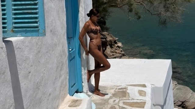 Σταματίνα-Τσιμτσιλή:-Οι-φωτογραφίες-από-τις-οικογενειακές-διακοπές-της-στην-Πάρο