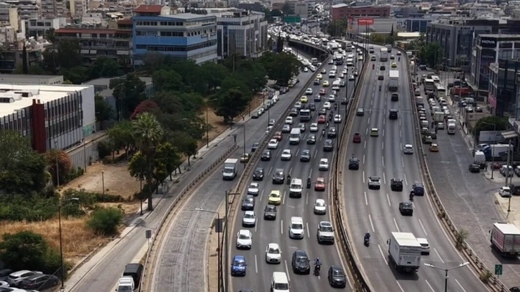 Τροχαίο στη Λεωφόρο Κηφισού στο ύψος της γέφυρας Καλυφτάκη στο ρεύμα προς Λαμία Τροχαίο-στη-Λεωφόρο-Κηφισού-στο-ύψος-της-γέφυρας-Καλυφτάκη-στο-ρεύμα-προς-Λαμία
