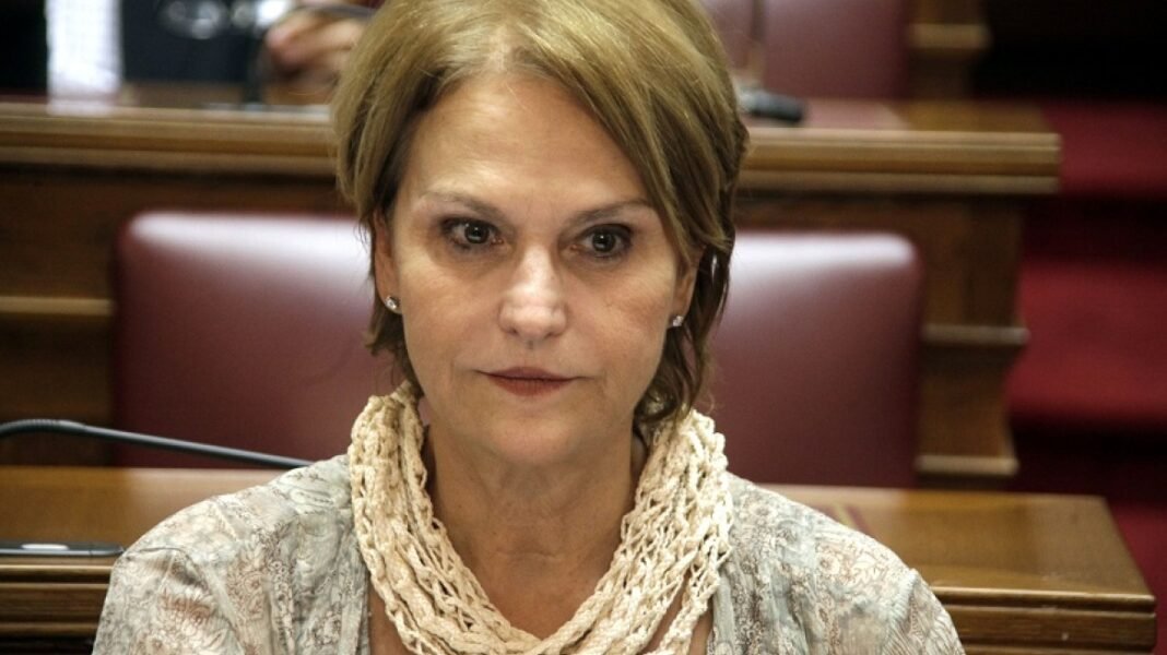 Παραιτήθηκε από τον ΣΥΡΙΖΑ η Μαρία Ρεπούση Παραιτήθηκε από τον ΣΥΡΙΖΑ η Μαρία Ρεπούση