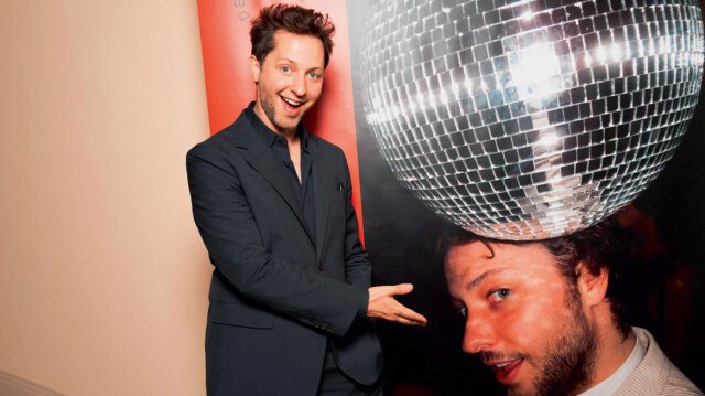 Derek Blasberg – Φλας από την εποχή της ζωής χωρίς φίλτρα derek-blasberg-–-Φλας-από-την-εποχή-της-ζωής-χωρίς-φίλτρα