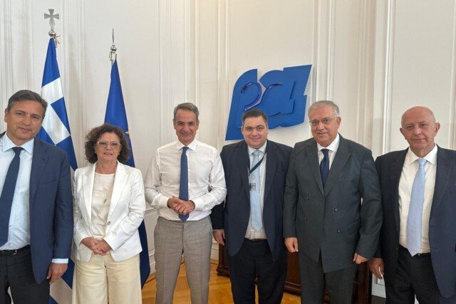 Το νέο σχέδιο για τη βιομηχανία: Οι μεταρρυθμίσεις, οι επενδύσεις και οι νέες προτεραιότητες Το-νέο-σχέδιο-για-τη-βιομηχανία:-Οι-μεταρρυθμίσεις,-οι-επενδύσεις-και-οι-νέες-προτεραιότητες