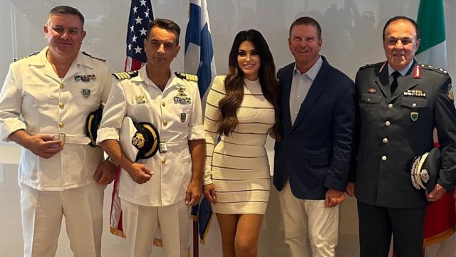 Στο mega yacht «Boardwalk» στην Κέρκυρα η δεξίωση για τα 250 χρόνια από την αμερικανική ανεξαρτησία – Δείτε φωτογραφίες και βίντεο Στο-mega-yacht-«boardwalk»-στην-Κέρκυρα-η-δεξίωση-για-τα-250-χρόνια-από-την-αμερικανική-ανεξαρτησία-–-Δείτε-φωτογραφίες-και-βίντεο