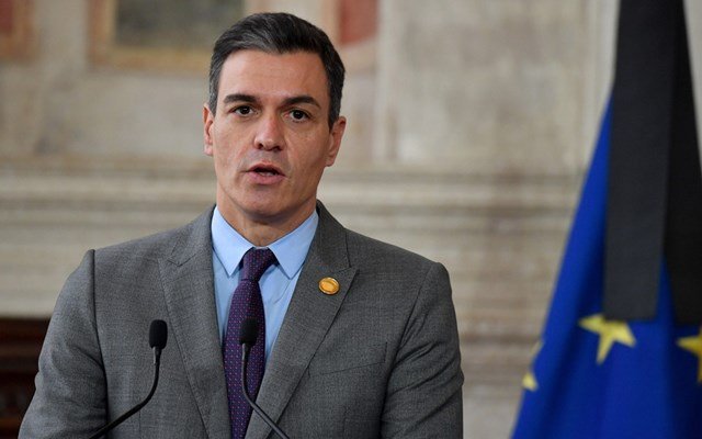 Η Ισπανία απειλεί με αντίποινα κατά της Ιταλίας στον απόηχο της επιβολής των συνοριακών ελέγχων Η-Ισπανία-απειλεί-με-αντίποινα-κατά-της-Ιταλίας-στον-απόηχο-της-επιβολής-των-συνοριακών-ελέγχων