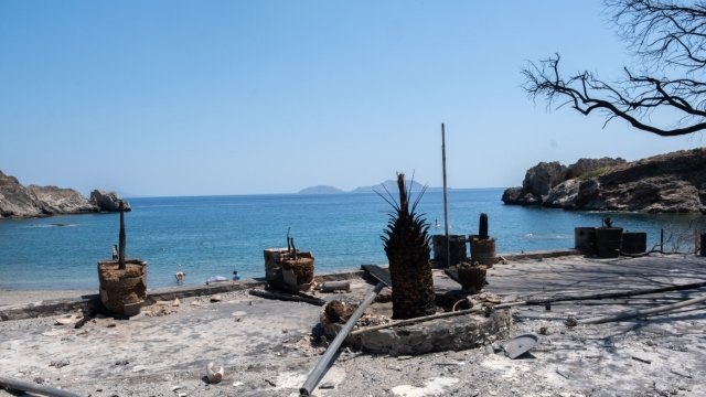 Φωτιά στο Ρέθυμνο: Οι τέσσερις «ήρωες της θάλασσας» που με τα σκάφη τους έσωσαν πάνω από 100 ανθρώπους Φωτιά-στο-Ρέθυμνο:-Οι-τέσσερις-«ήρωες-της-θάλασσας»-που-με-τα-σκάφη-τους-έσωσαν-πάνω-από-100-ανθρώπους