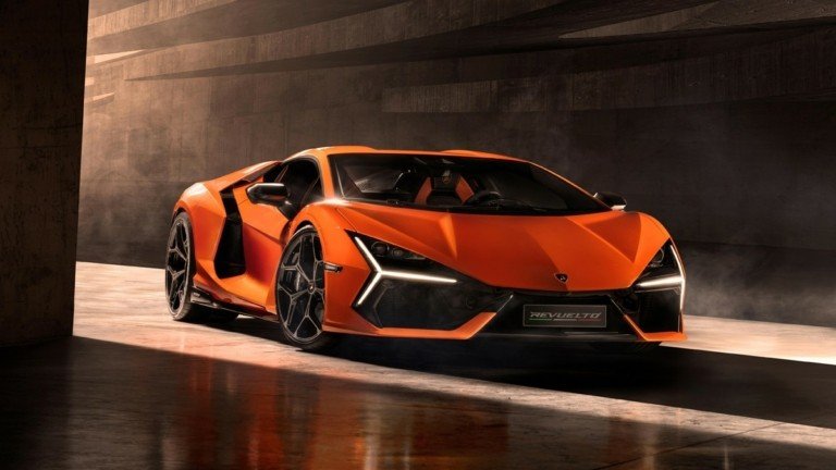Η Lamborghini προετοιμάζει την ακραία Revuelto SV Η-lamborghini-προετοιμάζει-την-ακραία-revuelto-sv